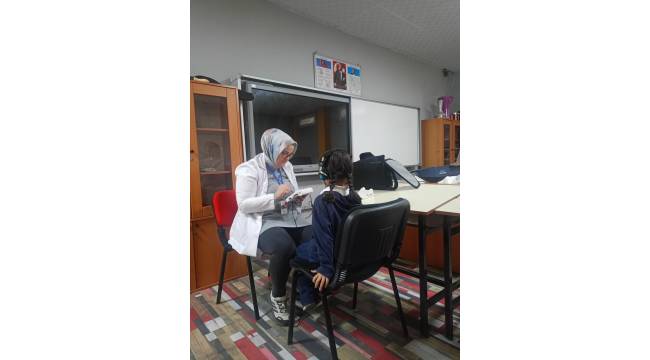 Akçakoca’da Okul Çağı İşitme Taramaları Sürüyor