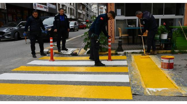 Akçakoca’da Yaya Güvenliği İçin Delinatör Çalışmaları Başladı