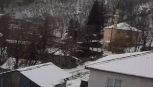 Akçakoca’nın Yüksek Kesimlerine Yılın İlk Karı Yağdı