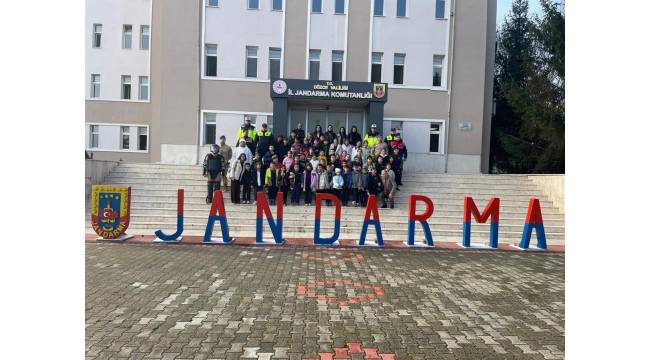 Düzce Jandarması Bir Haftada 44 Aranan Şahsı Yakaladı