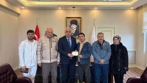 Engelliler Günü’nde Özel Bireylerden Kaymakam Cinbir’e Anlamlı Hediye