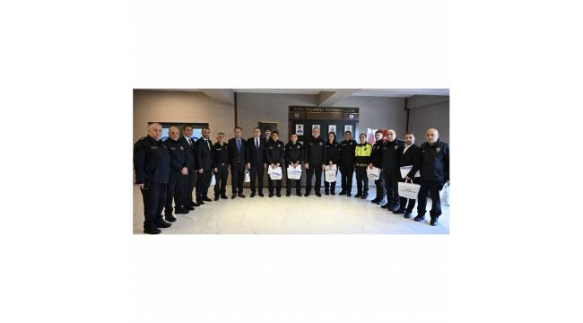 İl Emniyet Müdürü Ergüder’den Başarılı Personele Teşekkür Belgesi ve Hediye