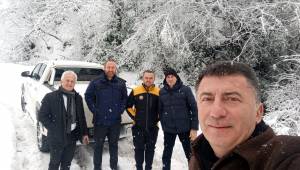 Kuru Kavak ve Kara Tavuk Köylerinde Karla Mücadele Sürüyor