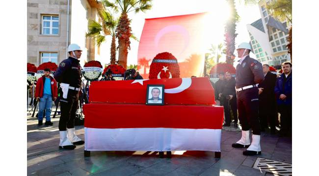 Şehit Polis Memuru Turgut Külünk Akçakoca’da On Binlerin Katılımıyla Son Yolculuğuna Uğurlandı