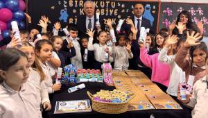 Akçakoca’da Karne Sevinci: Protokol Öğrencilerin Mutluluğuna Ortak Oldu