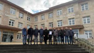 Akçakoca Esnaf Odası Başkanı Duygu Aydoğan Mazbatasını Aldı, Göreve Devam Ediyor