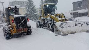Akçakoca Köylerinde Karla Mücadele Aralıksız Sürüyor