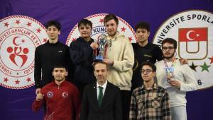 Düzce Üniversitesi Wushu Takımı Türkiye Şampiyonu Oldu