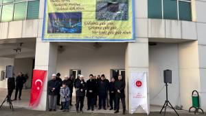 ‘Umre Kafilesi’ dualarla uğurlandı.