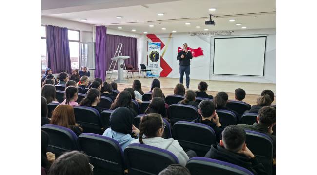 19 Lisede “Adab-ı Muaşeret” Konferansı Düzenlendi
