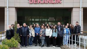 Akçakoca Belediyesi Mavi Bayrak Komitesi ve Akçakocalı Öğrencilerden Botanik Bahçesine Ziyaret 