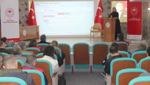 BİTKİ KORUMA VE GÜBRE BAYİLERİNE YÖNELİK BİLGİLENDİRME TOPLANTISI DÜZENLENDİ