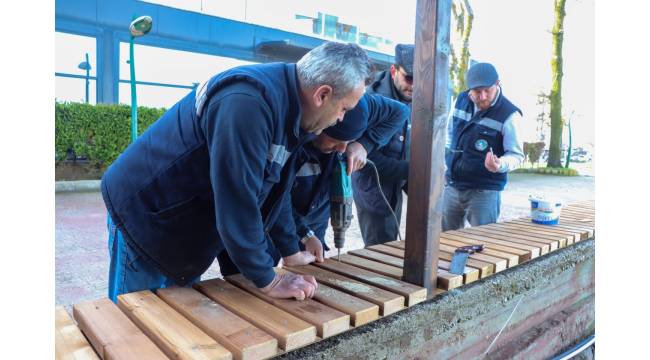 Çuhallı Sahili’nde Oturma Alanları Yenileniyor