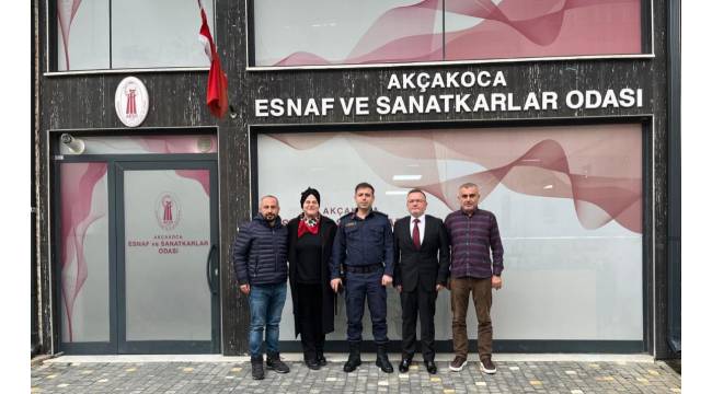 İlçe Jandarma Komutanı’ndan Akçakoca Esnaf Odası ziyareti