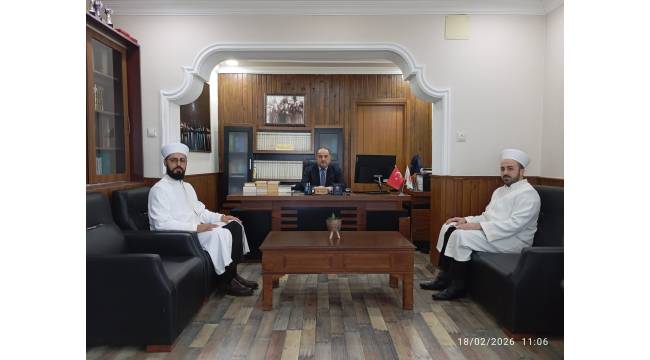 İlçemizde Din Görevlilerine Cübbe ve Sarık Giyme Töreni Düzenlendi