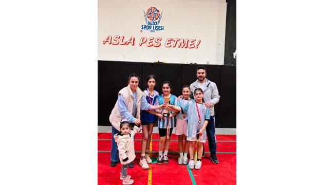 Küçük Kızlar Badminton Düzce Finallerinde Büyük Başarı