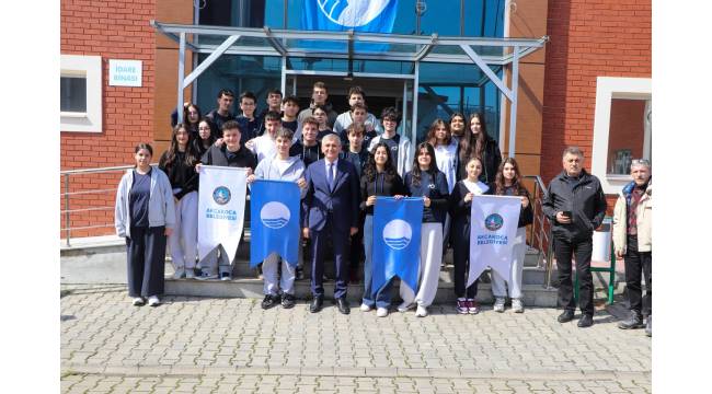 Akçakoca’da Mavi Bayrak Etkinliği: Öğrenciler Hem Öğrendi Hem Doğaya Katkı Sağladı