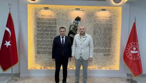 Burhan Özdemir’den Kaymakam Uzan’a “Hayırlı Olsun” Ziyareti