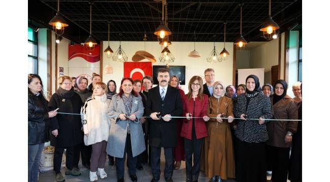 Düzce’de Bitkisel Örücülük Kursu Sergisi Açıldı…