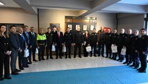 Düzce İl Emniyet Müdürü İbrahim Ergüder'den Başarılı Personele Teşekkür Belgesi