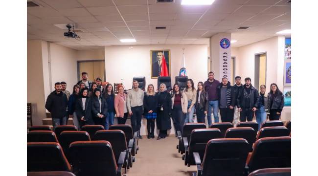Düzce Üniversitesi Öğrencilerinden Akçakoca Belediyesi’ne Ziyaret