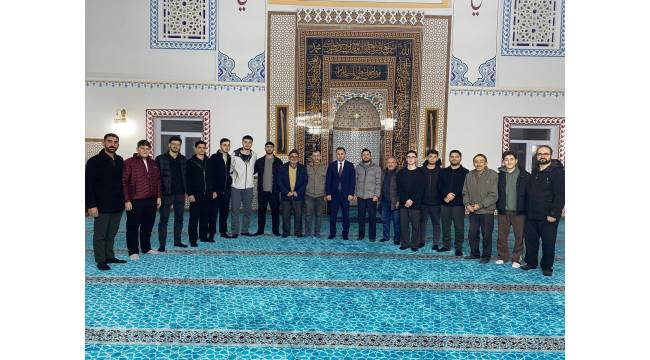 Gençlere “Ramazan, Cami ve Hayat” Temalı Programlar Düzenlendi