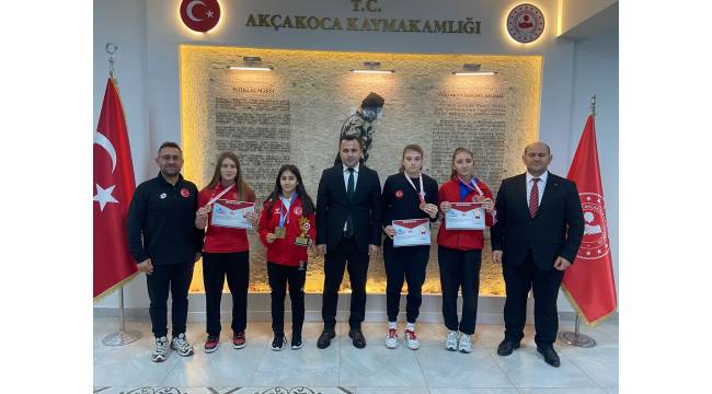 Kaymakam Dr. Hacı Arslan Uzan Başarılı Sporcuları Ağırladı: Akçakoca’dan Türkiye Şampiyonası’na Güçlü Adım