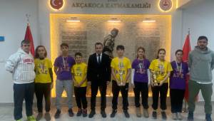 Kaymakam Dr. Hacı Arslan Uzan Başarılı Sporcuları Ağırladı: Akçakoca’dan Türkiye Şampiyonası’na Güçlü Adım