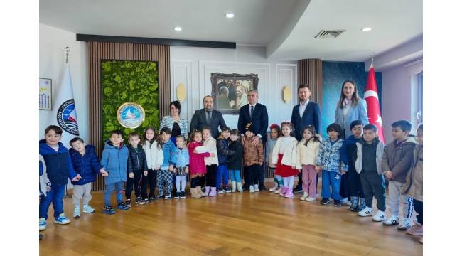 Minik Tırtıllar’dan Belediyeye Neşeli Ziyaret