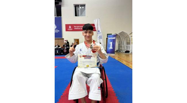 Ahmet Kayra Ödemiş Dünya Şampiyonu Oldu