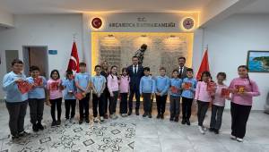 Akçakoca’da 23 Nisan coşkusu, anlamlı bir ziyaretle taçlandı.