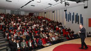 Akçakoca'da gençlerle buluşma: Başkan Özlü’den “NEXTGEN81” söyleşisi