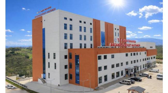 Akçakoca Devlet Hastanesi yeni binasında hizmet vermeye başladı