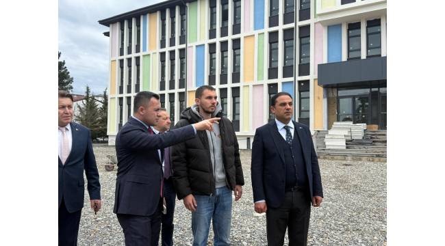 AKÇAKOCA LİSESİ VE YENİ OKUL İNŞAATI ZİYARET EDİLDİ