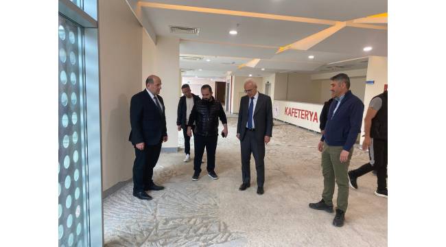 Akçakoca Spor Salonu’nda Bakım Çalışmaları Sürüyor