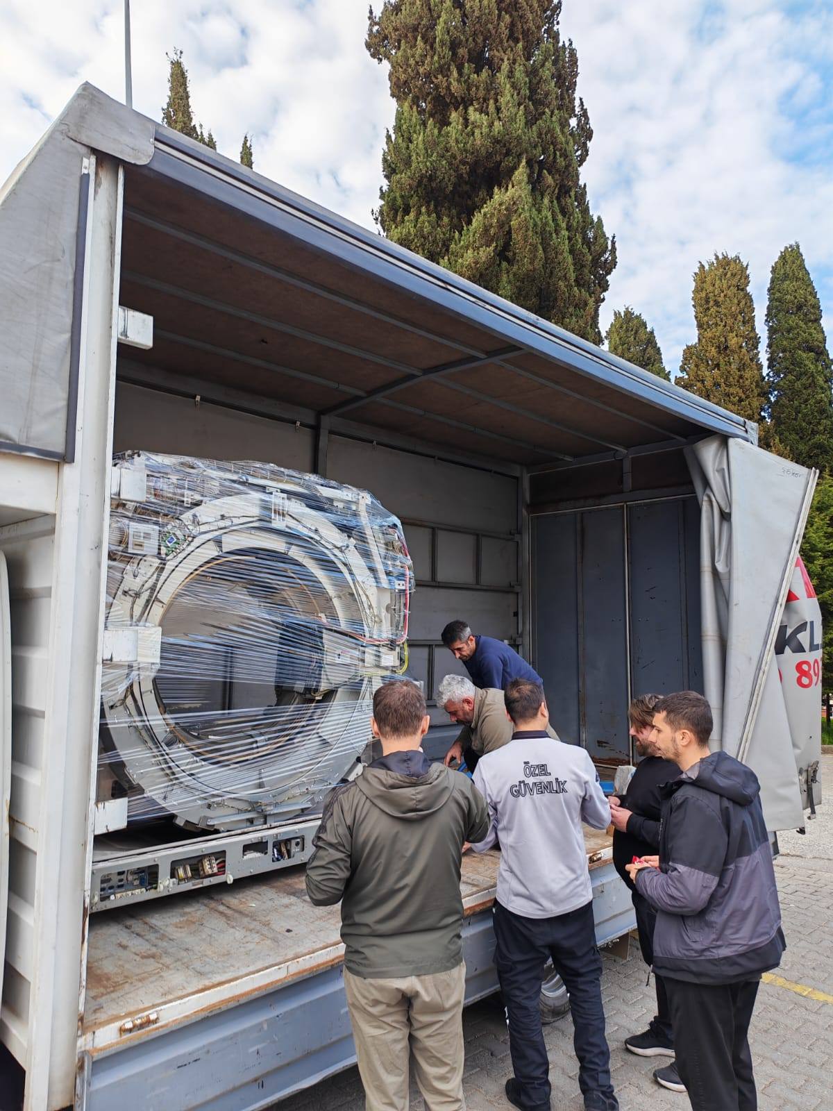 Başhekim Sonay Kıvrak: Tıbbi Cihazların Taşınma Süreci Başarıyla Tamamlandı