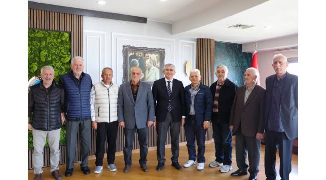Başkan Fikret Albayrak, Merkez Camii Derneği Yönetimini Ağırladı