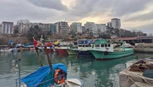 DENİZLERDE AV YASAĞI BAŞLIYOR