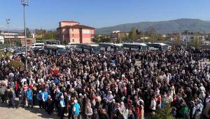 Düzceli Hacı Adayları dualarla yola çıktı