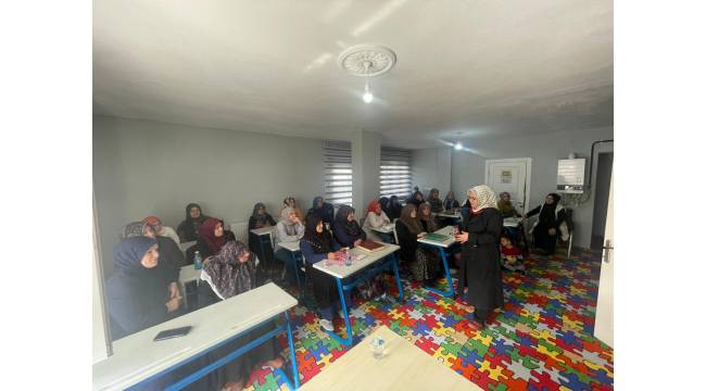 Kur’an Kurslarında “Peygamberimiz ve Aile Ahlakı” Konferansı