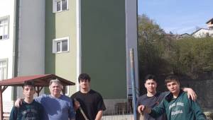 Öğrencilerden Yeşil Dokunuş: Fidan Dikimi ve Çevre Düzenleme