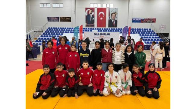Zonguldak’ta Judo Gururu: Küçük Sporcular Türkiye Şampiyonası’na Yükseldi