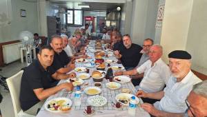 Beşyol Gençlik Derneği'nin Geleneksel Kahvaltı Buluşması Yoğun Katılımla Gerçekleştirildi