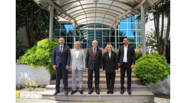 Burhan İşleyen’den Belediye Başkanvekili Alev Ünal’a Hayırlı Olsun Ziyareti