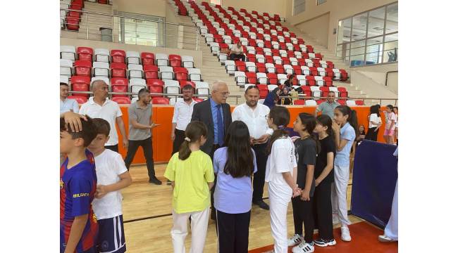 İl Müdürü Arslantürk Akçakoca’da Spor Tesislerini ve Yetenek Taramasını İnceledi