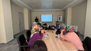 İlçe Sağlık Müdürlüğü Ekipleri Kur'an Kursu Kursiyerleriyle Buluştu