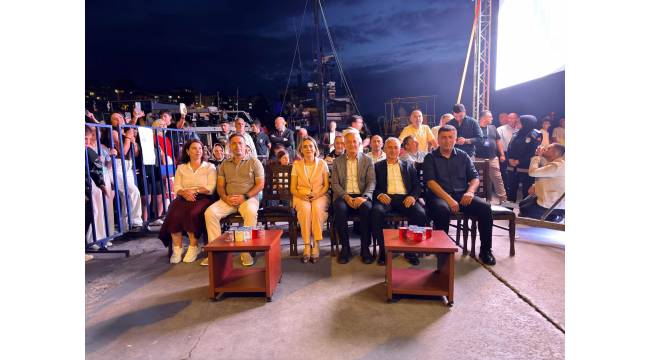 Akçakoca Belediyesi Yaz Konserleri Coşkuyla Başladı