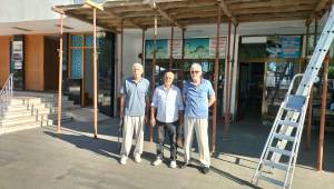 Akçakoca Merkez Camii'nin Eskiyen Cam Çerçeveleri Yenilenecek