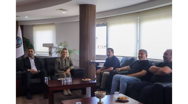 Başkan Vekili Alev Ünal, Karslılar Derneği Yönetimini Ağırladı