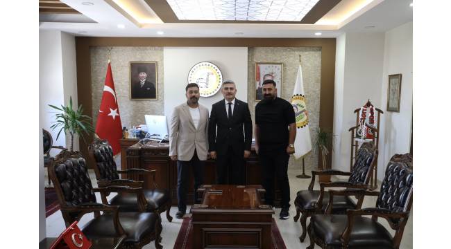 İl Genel Meclisi Genel Sekreteri Nuri Çelik’e, Akçakoca Doğancılar Köyü Muhtarından Ziyaret